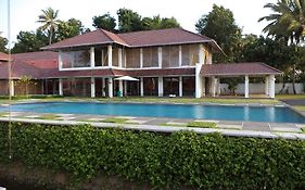 Royal Grove Hotel Kumarakom